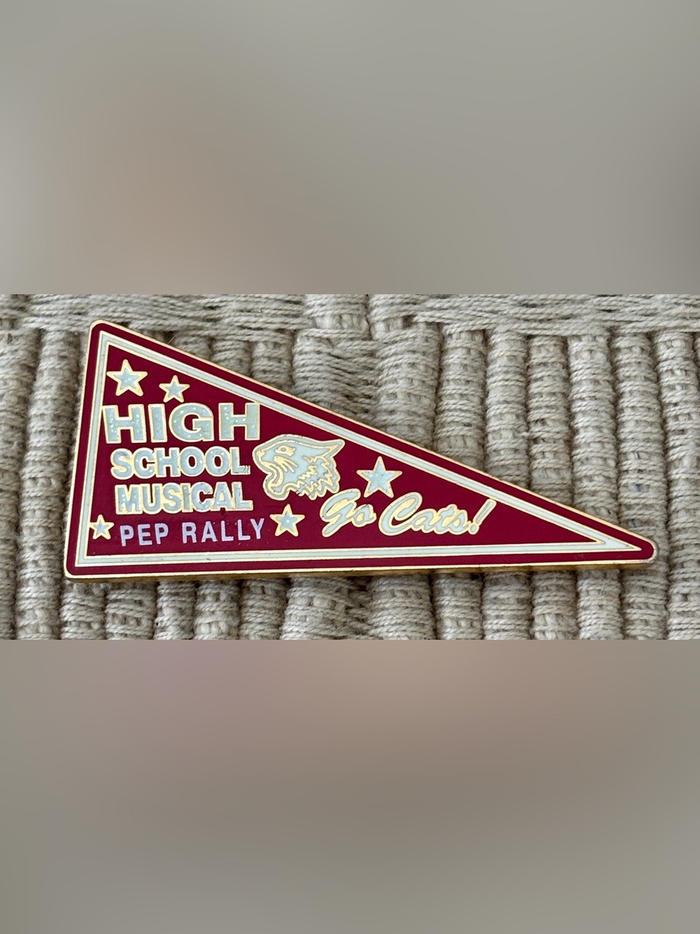 DISNEY 2008 Mickey’s Festival of Dreams High School Musical Pennant Pin